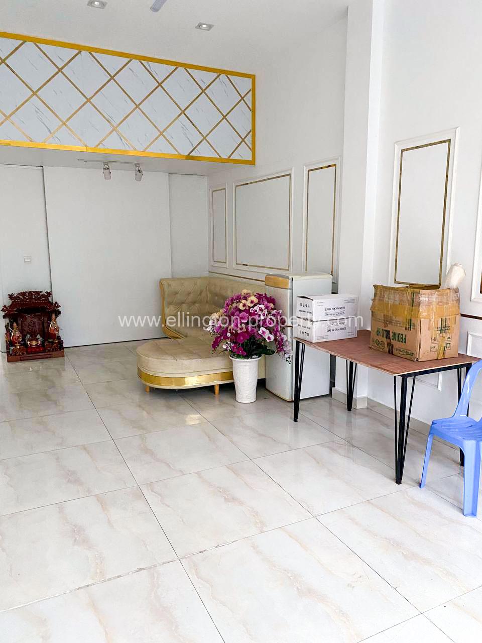 Shop House For Rent In Toul Tompong - Ellington Property