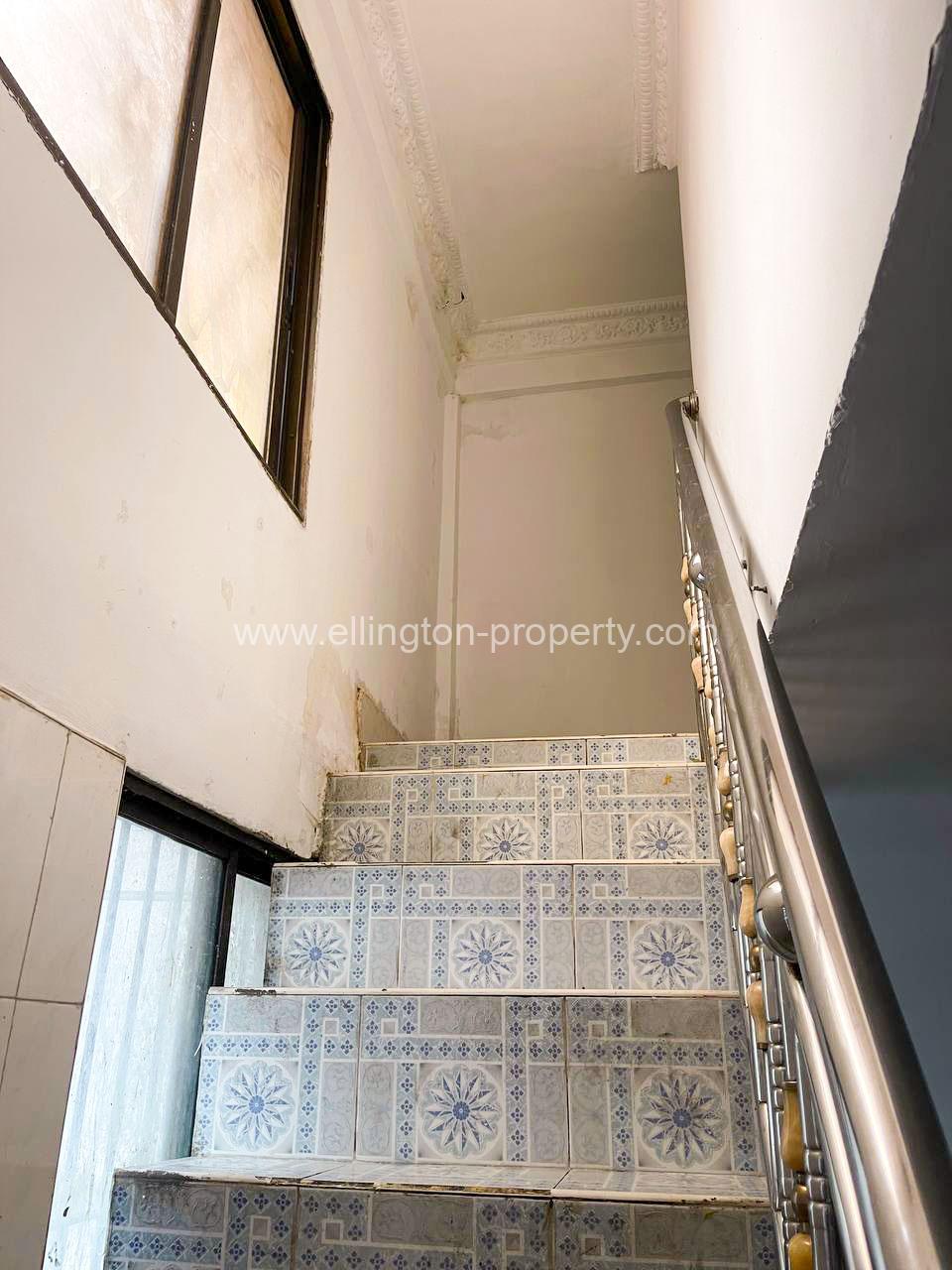 Shophouse For Rent​ In Bueng Keng Kong - Ellington Property