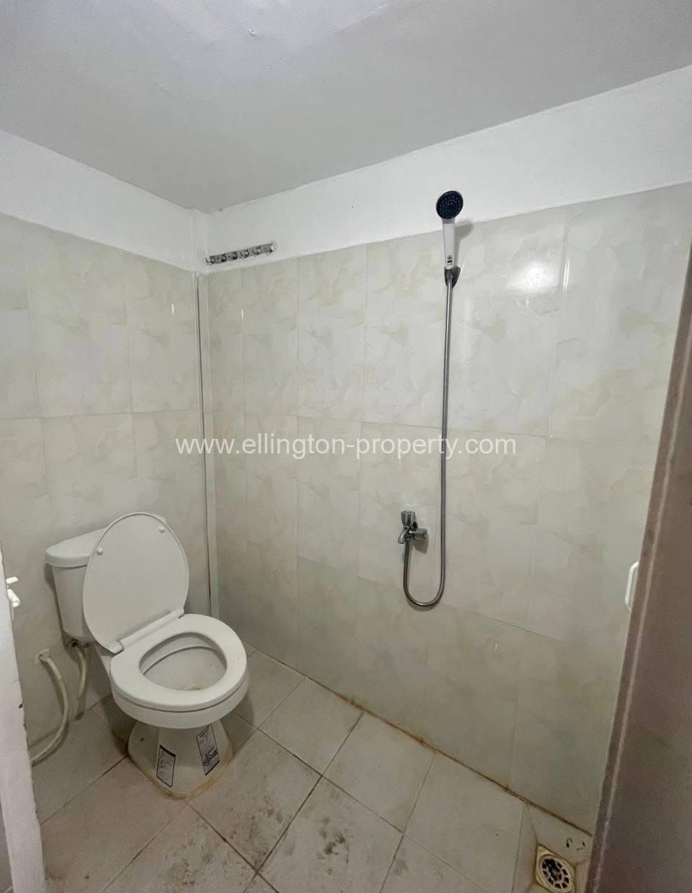 Shop House For Rent In Tuol Tompoung,tumnob Tuek - Ellington Property