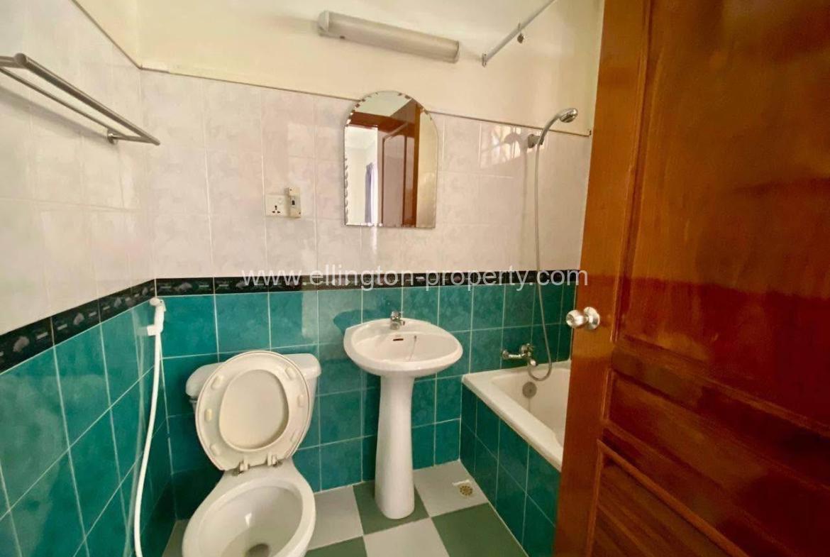 Villa For Rent In Bkk1 - Ellington Property