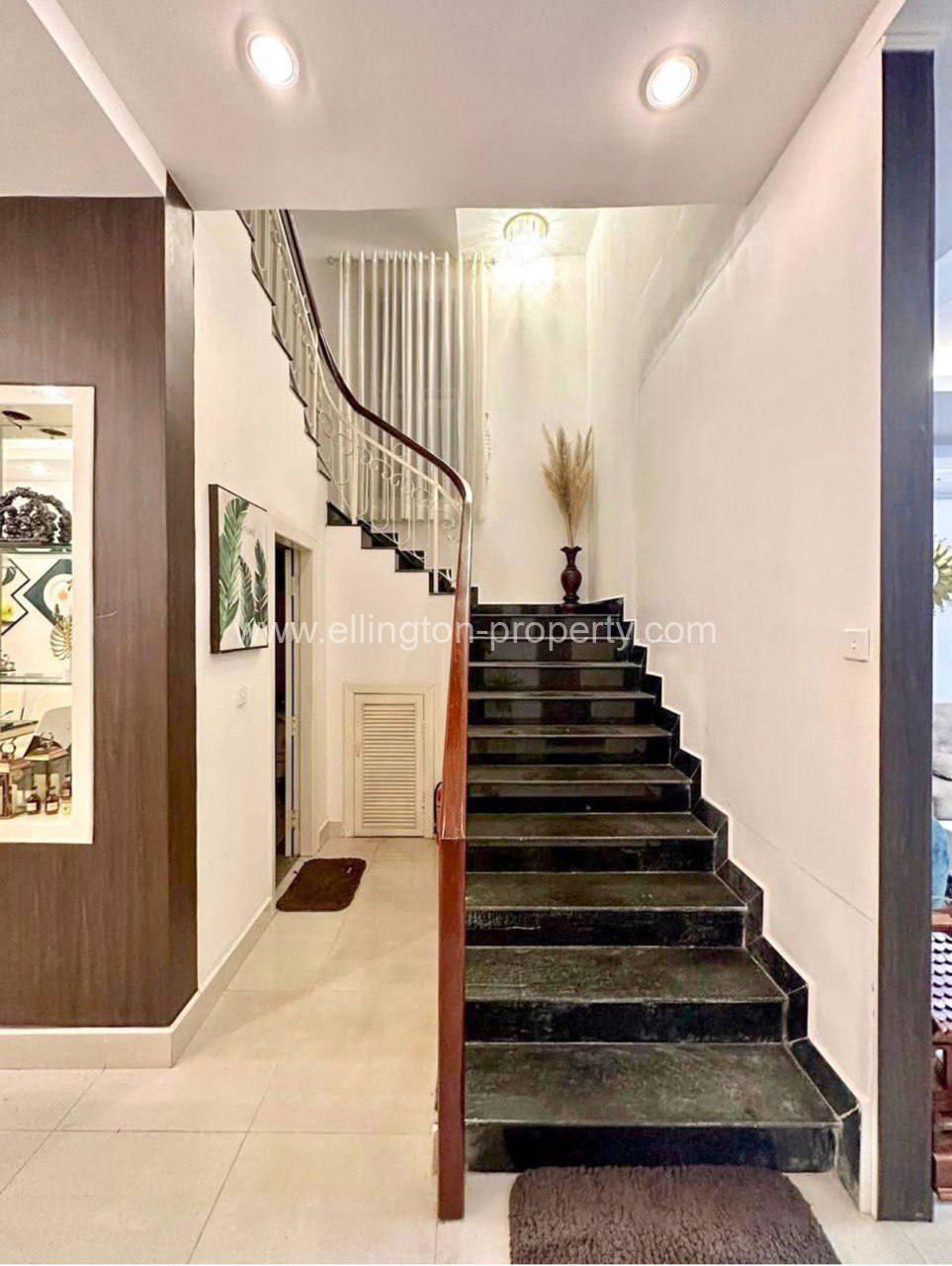 Twin Villa For Rent ​in Borey Phnom Penh Thmey Sen Sok - Ellington Property