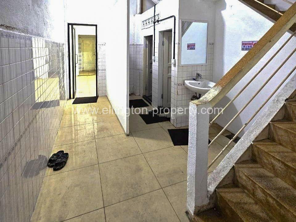 Shophouse For Rent In Daun Penh - Ellington Property