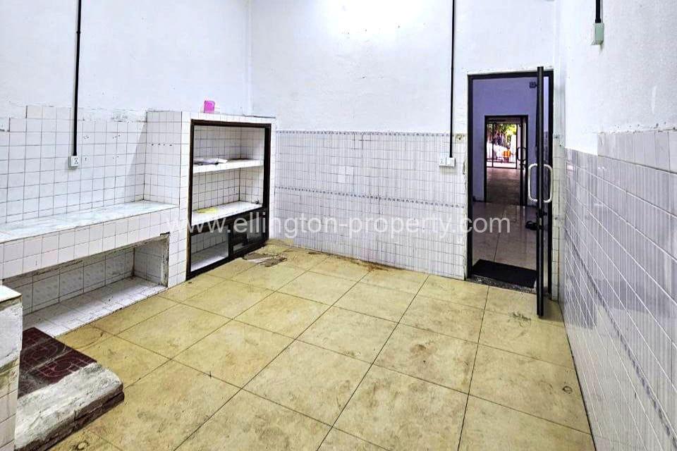 Shophouse For Rent In Daun Penh - Ellington Property