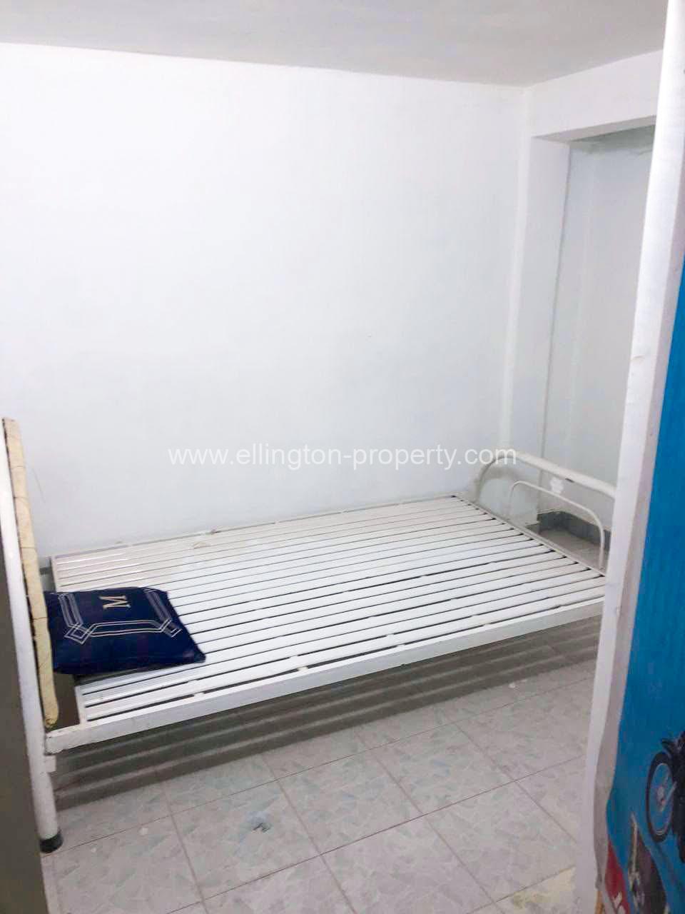 Shop For Rent In Bkk3 - Ellington Property