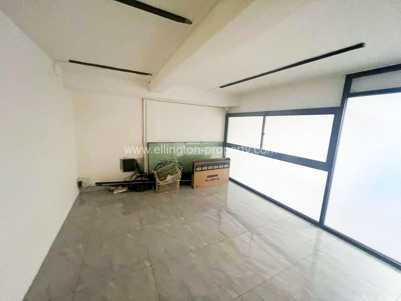 Shophouse For Rent Near Phsar Kandal - Ellington Property
