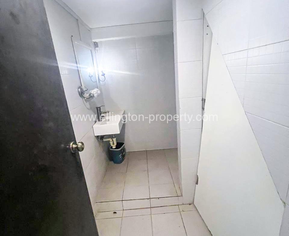 Shophouse For Rent Near Phsar Kandal - Ellington Property