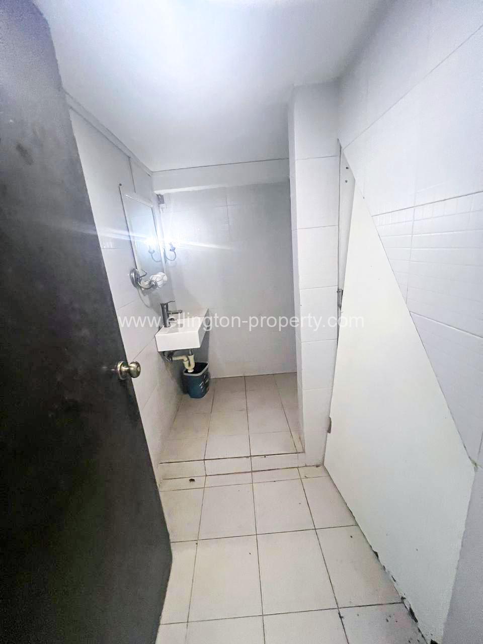 Shophouse For Rent Near Phsar Kandal - Ellington Property