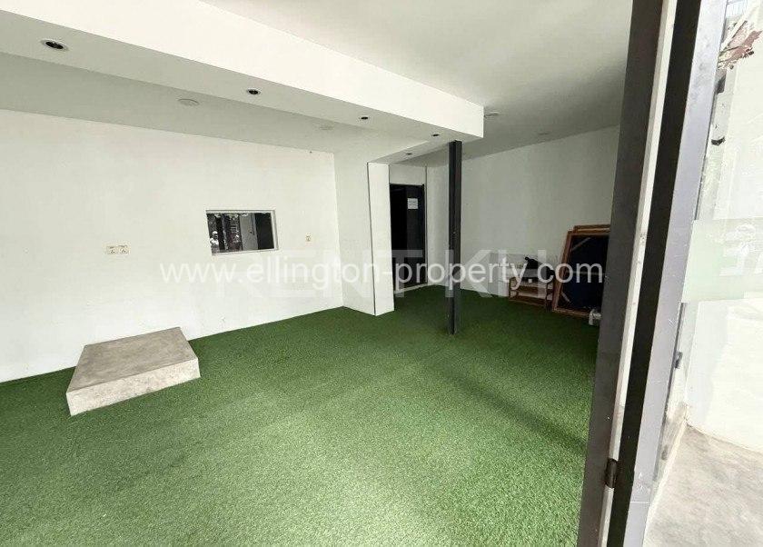 Shop House For Rent Near Independence Monument - Ellington Property