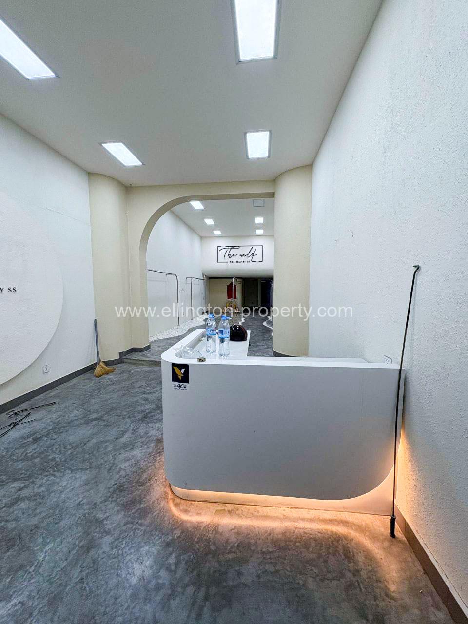 Shophouse For Rent In Bueng Keng Kang - Ellington Property