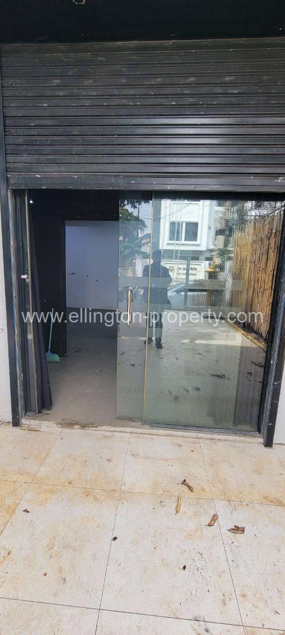 Shophouse For Rent At Khan Tuol Kuok - Ellington Property