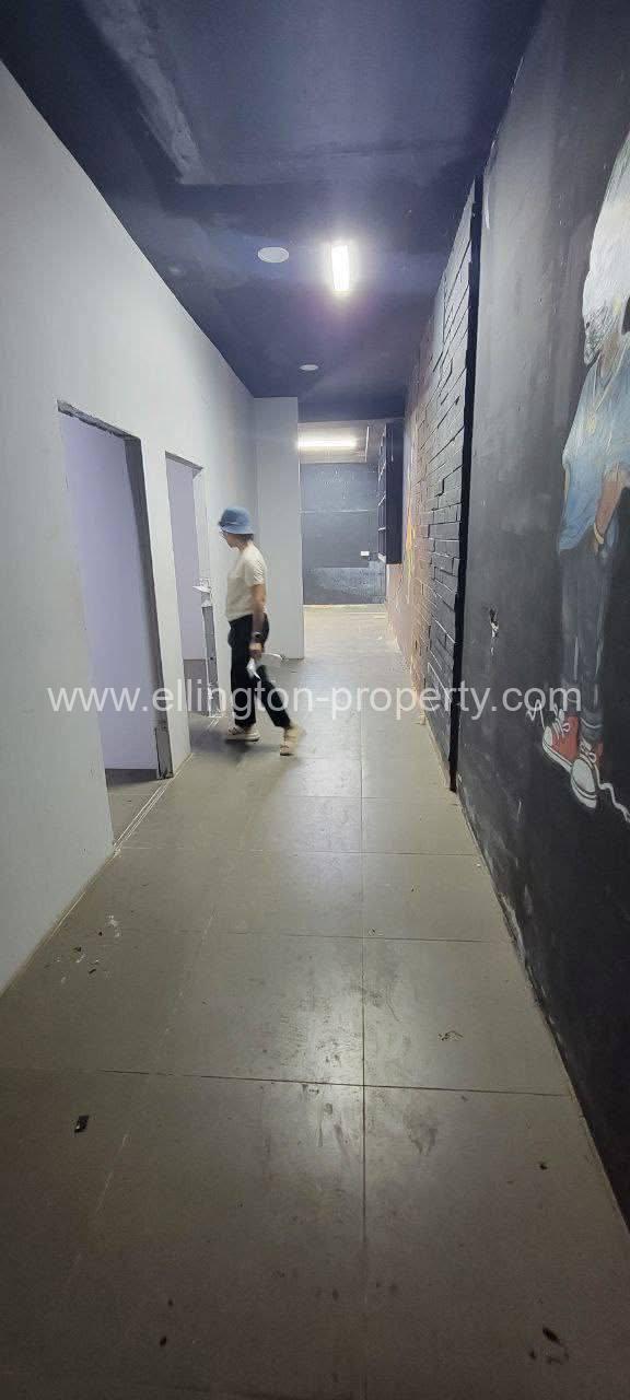 Shophouse For Rent At Khan Tuol Kuok - Ellington Property
