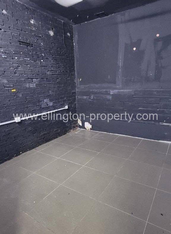 Shophouse For Rent At Khan Tuol Kuok - Ellington Property
