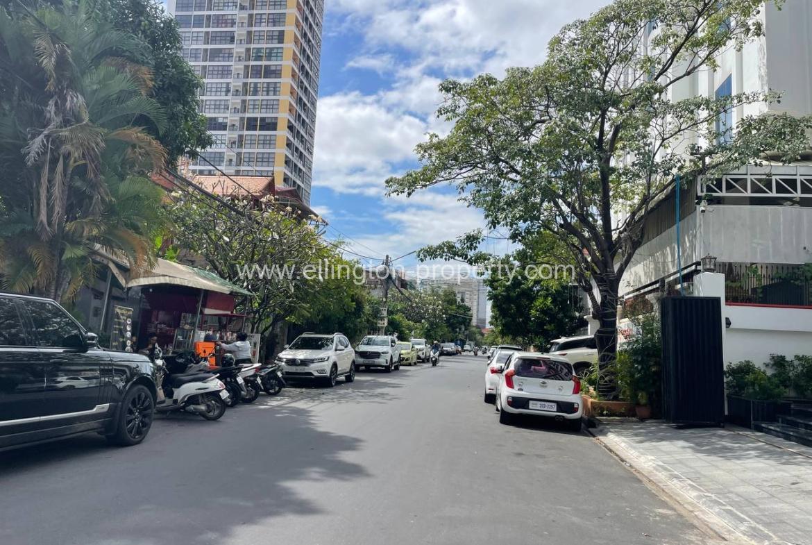 Shophouse For Rent At Khan Tuol Kuok - Ellington Property