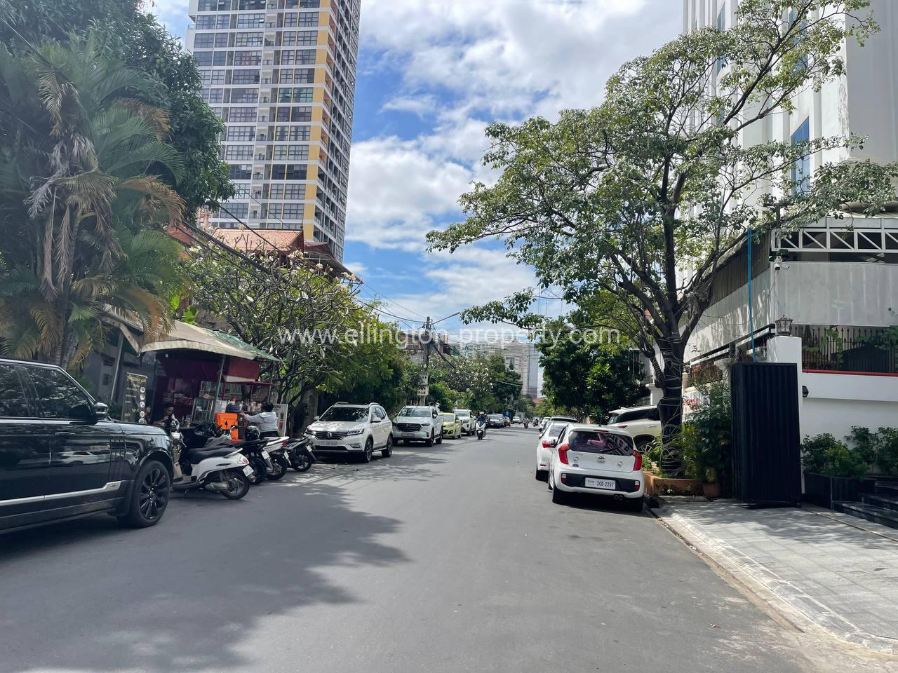 Shophouse For Rent At Khan Tuol Kuok - Ellington Property