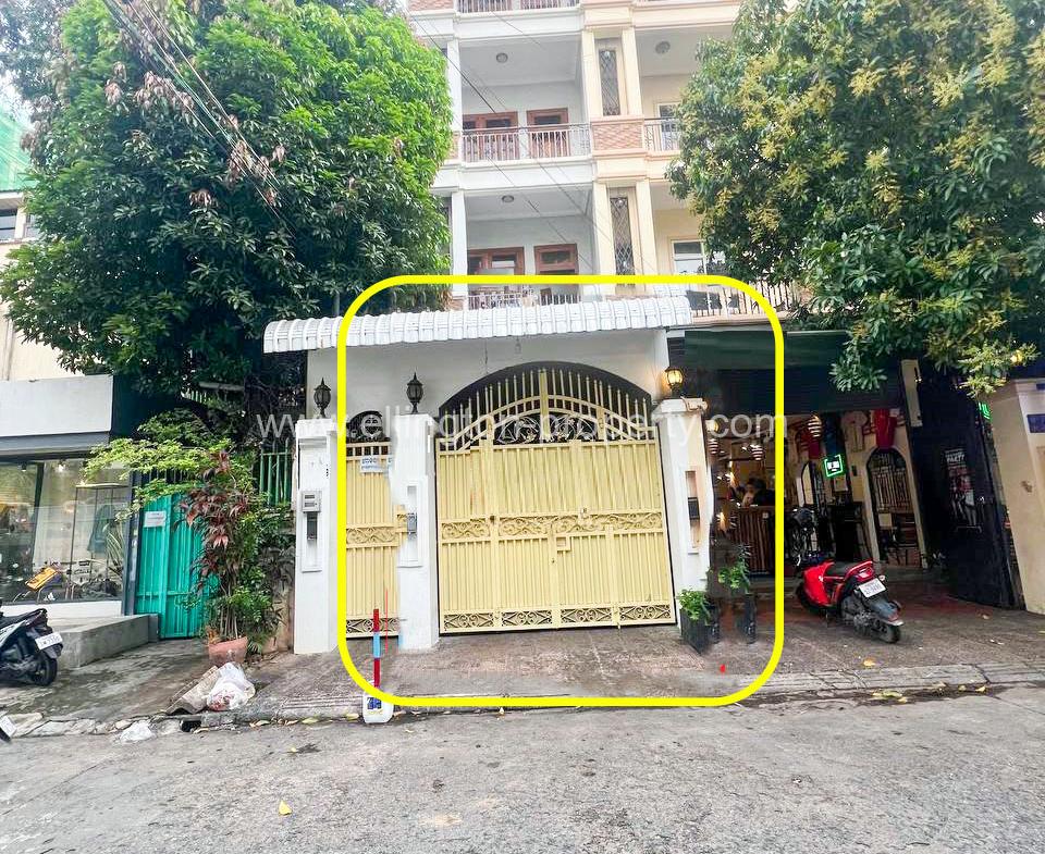 Shophouse For Rent In Toul Tum Pung - Ellington Property
