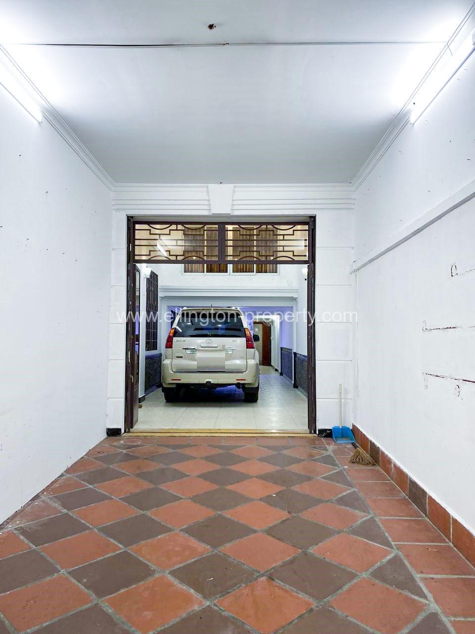 Shophouse For Rent In Toul Tum Pung - Ellington Property