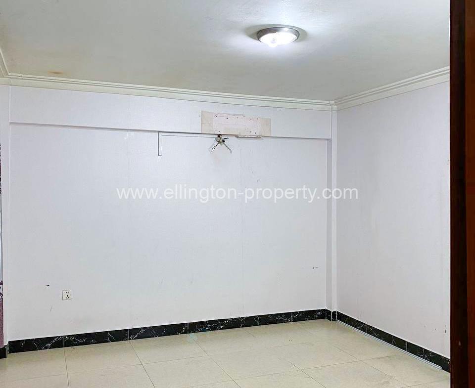 Shophouse For Rent In Toul Tum Pung - Ellington Property