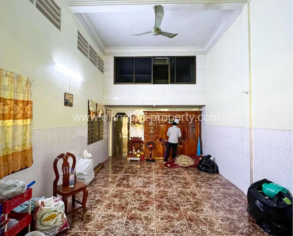 Shophouse For​​ Rent In Toul Tum Pung - Ellington Property