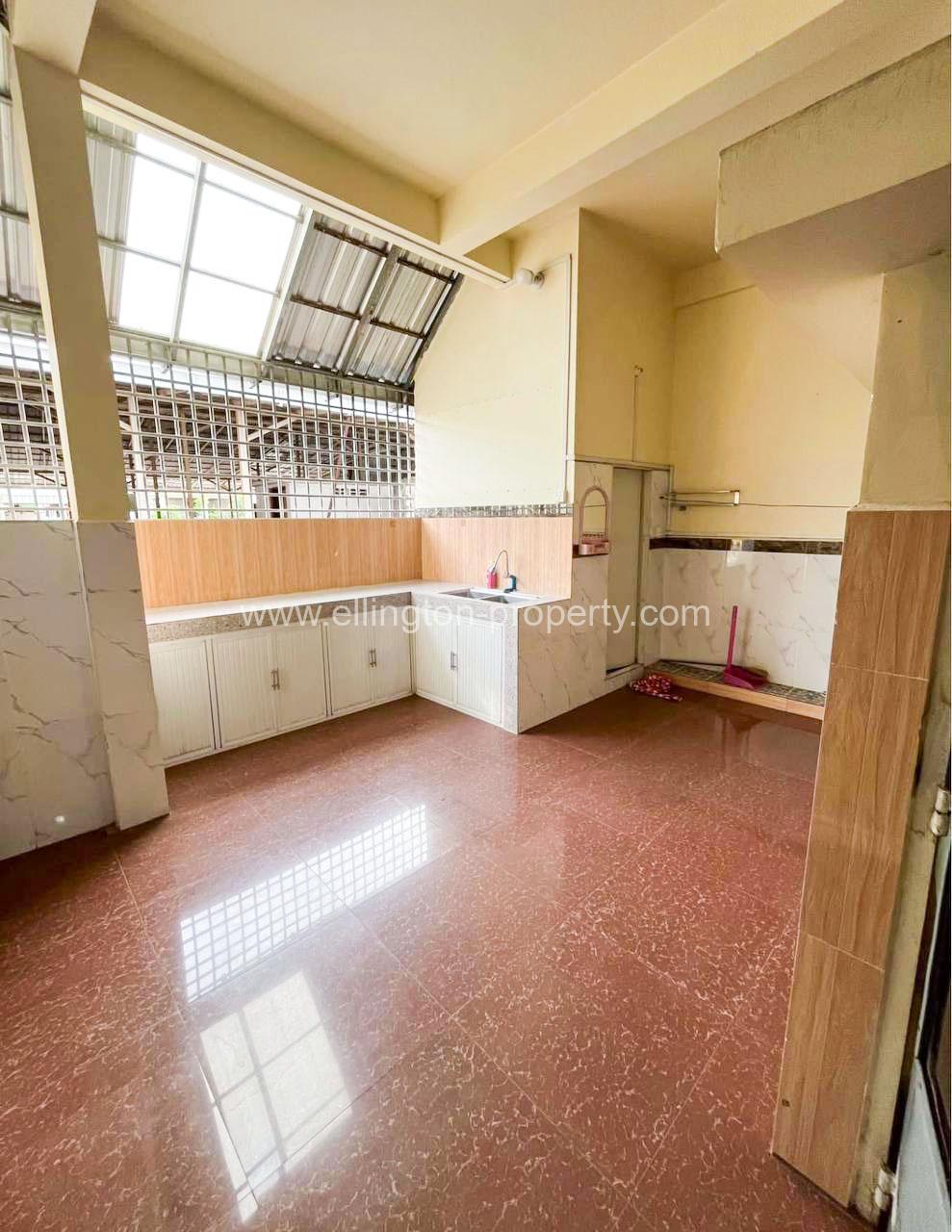 Shophouse For​​ Rent In Toul Tum Pung - Ellington Property