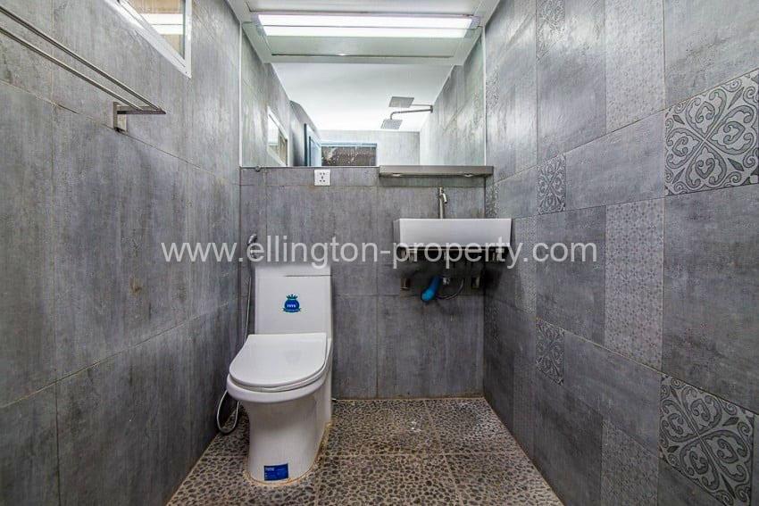 Nice Duplex 1 Bedroom Renovated For Rent At Tonle Bassac - Ellington Property