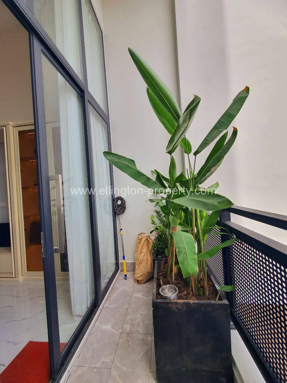 Condo For Rent At L Tower 271 - Ellington Property