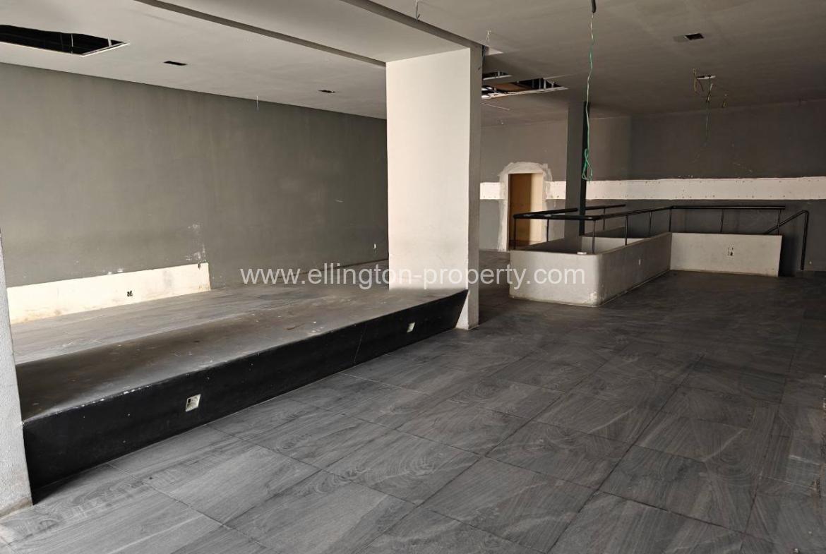 Shop For Rent Near Olympic Stadium - Ellington Property