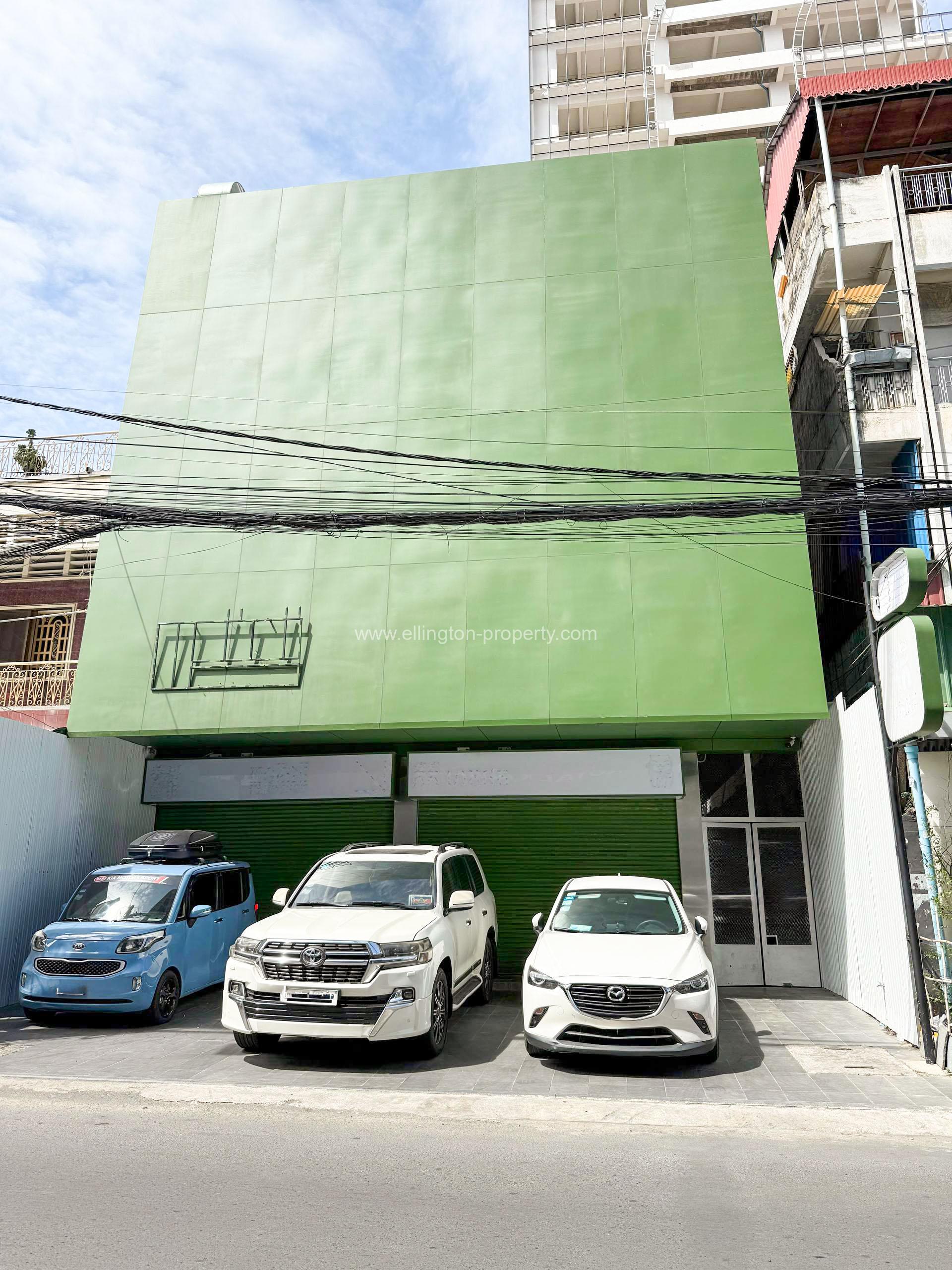 Shop For Rent​ Near Vanda Institute - Ellington Property