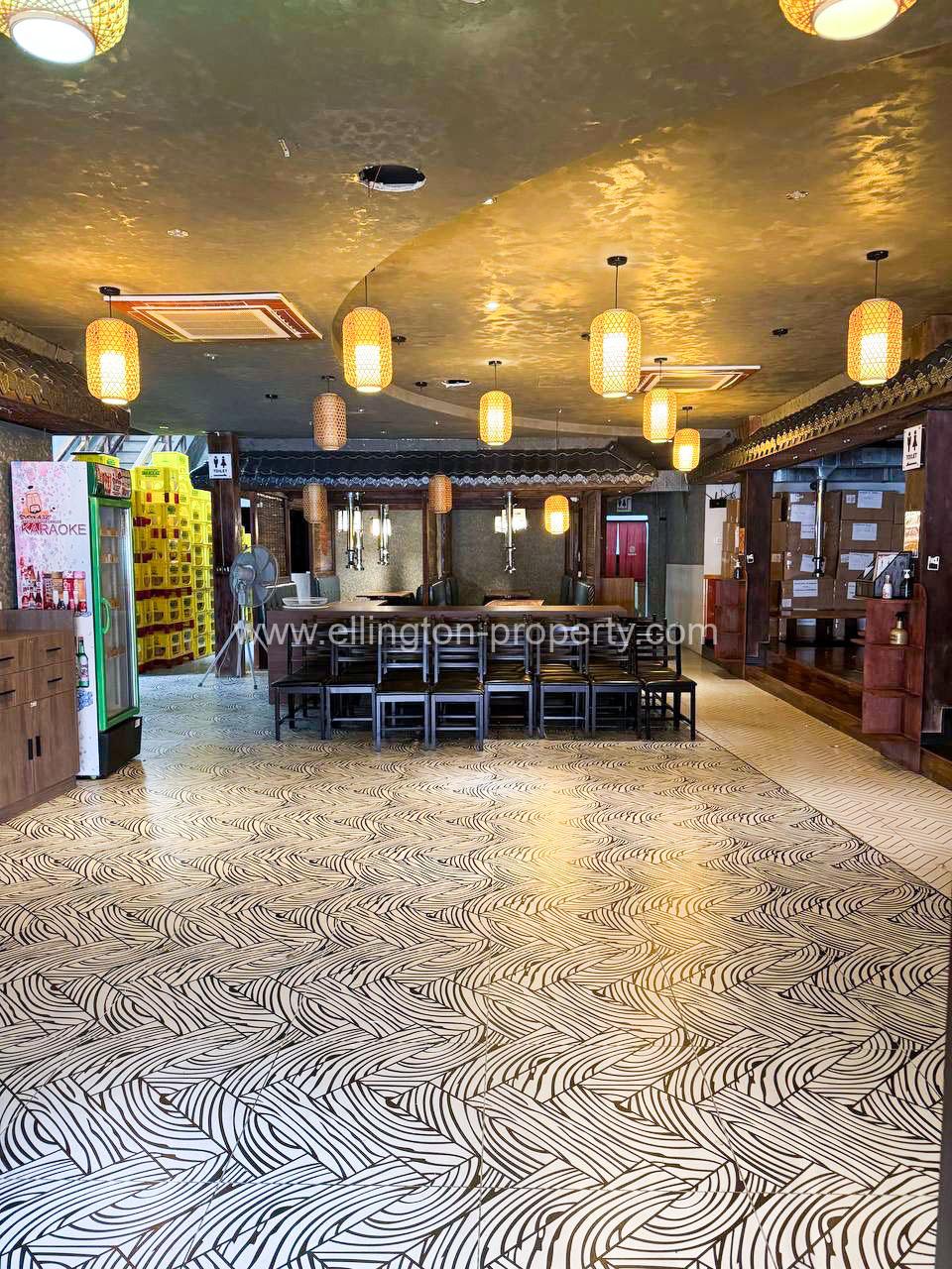 Shophouse For Rent In Bkk1 - Ellington Property