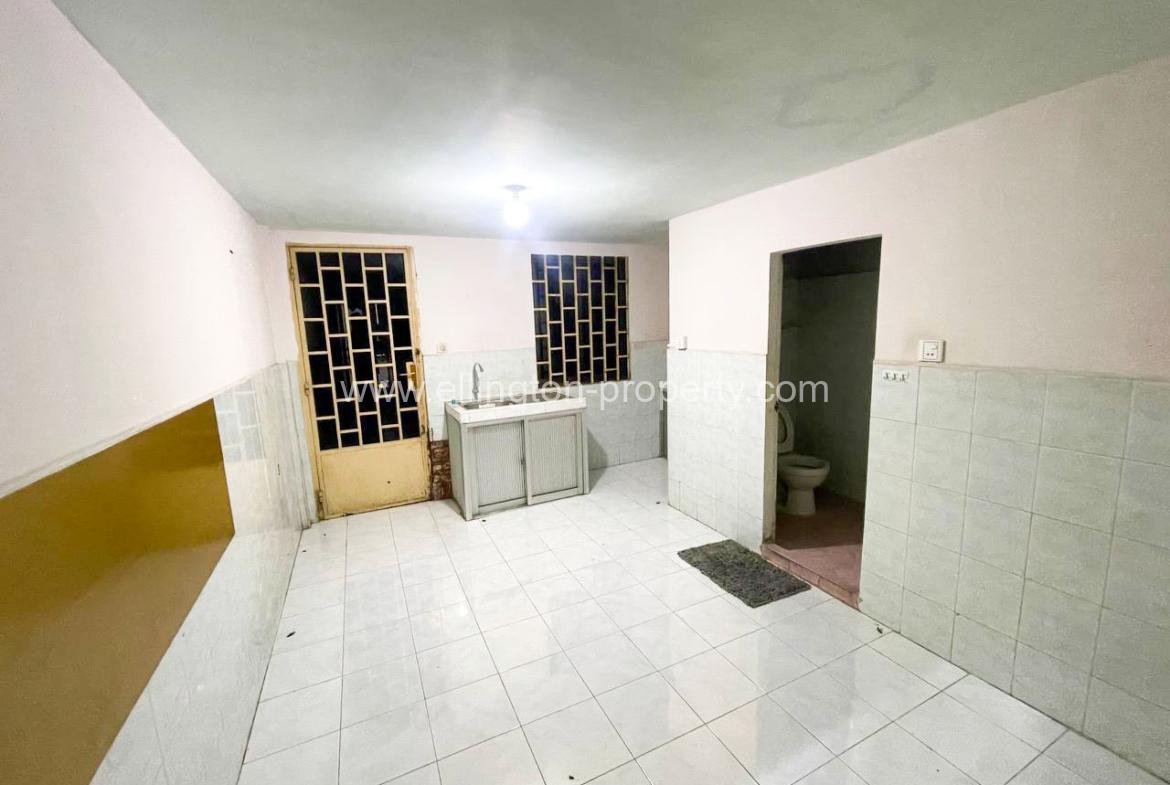 Shop For Rent Near Toul Tumpung Market - Ellington Property