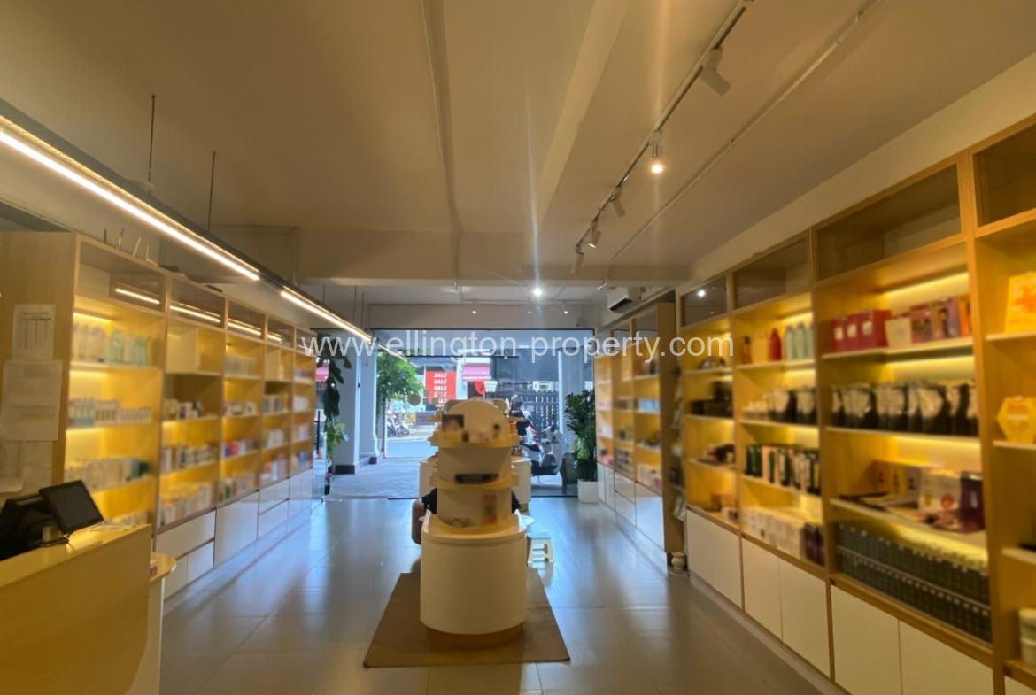 Shop For Rent In Bkk - Ellington Property