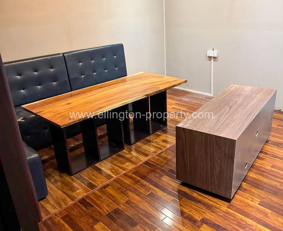 Shophouse For Rent In Bkk1 - Ellington Property