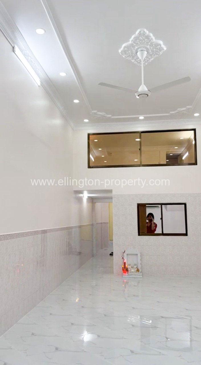 Shophouse For Rent Near Pshar Chas Market - Ellington Property