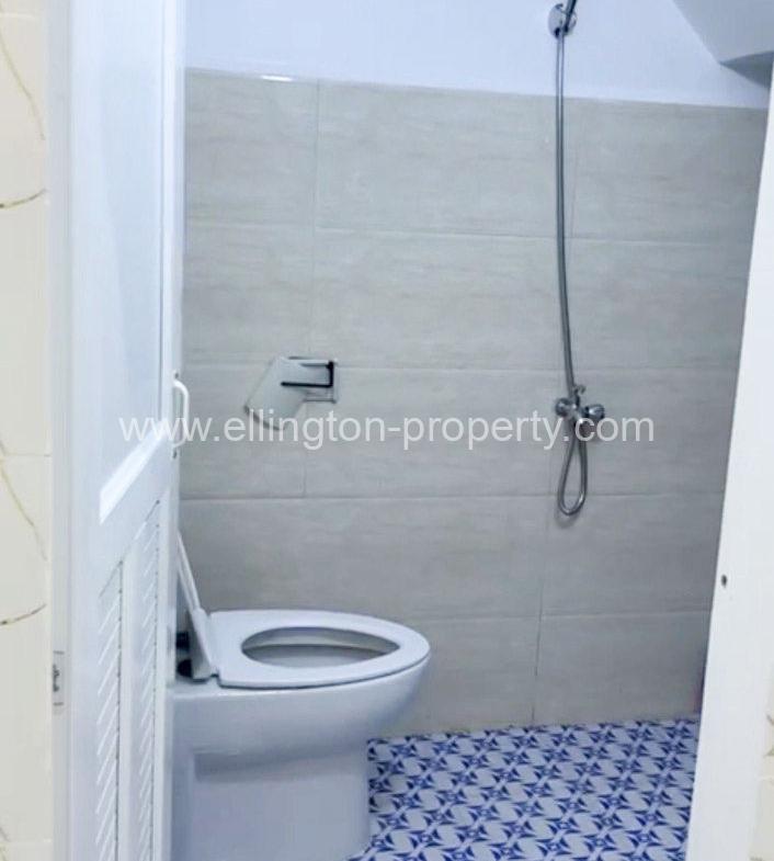 Shophouse For Rent Near Pshar Chas Market - Ellington Property