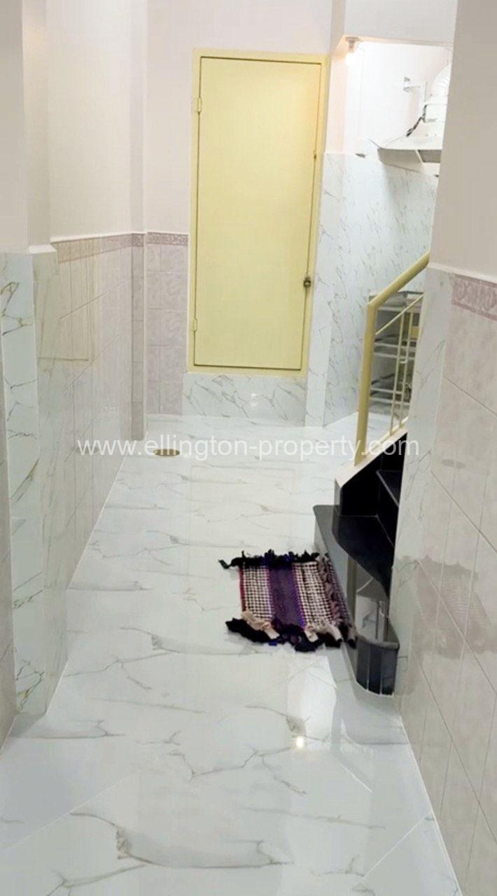 Shophouse For Rent Near Pshar Chas Market - Ellington Property