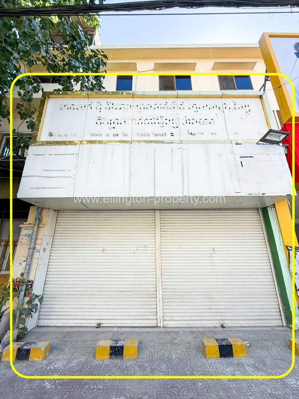 Shop For Rent In Bkk3 - Ellington Property