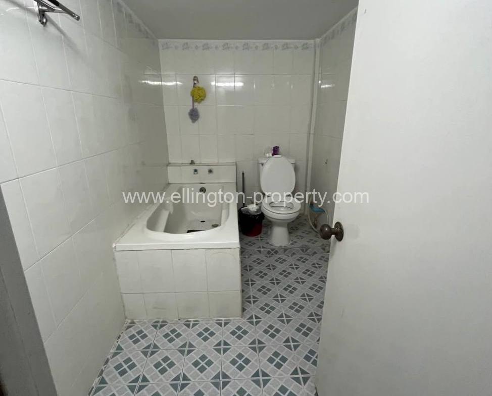 Shophouse​ For​​ Rent In Toul Tum Pung - Ellington Property