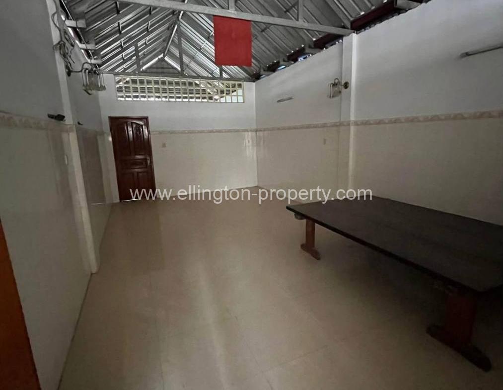 Shophouse​ For​​ Rent In Toul Tum Pung - Ellington Property