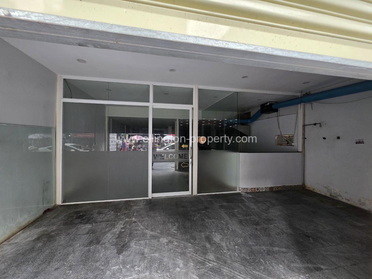 Shop House For Rent In Bkk1 - Ellington Property