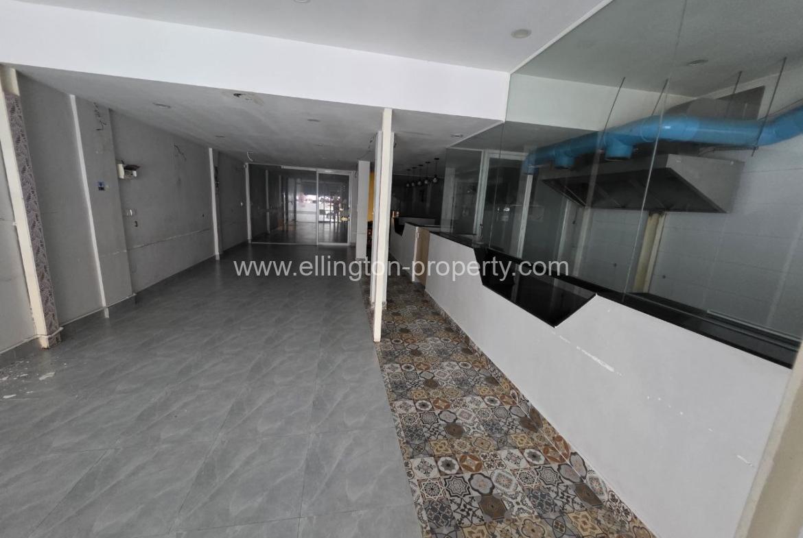 Shop House For Rent In Bkk1 - Ellington Property