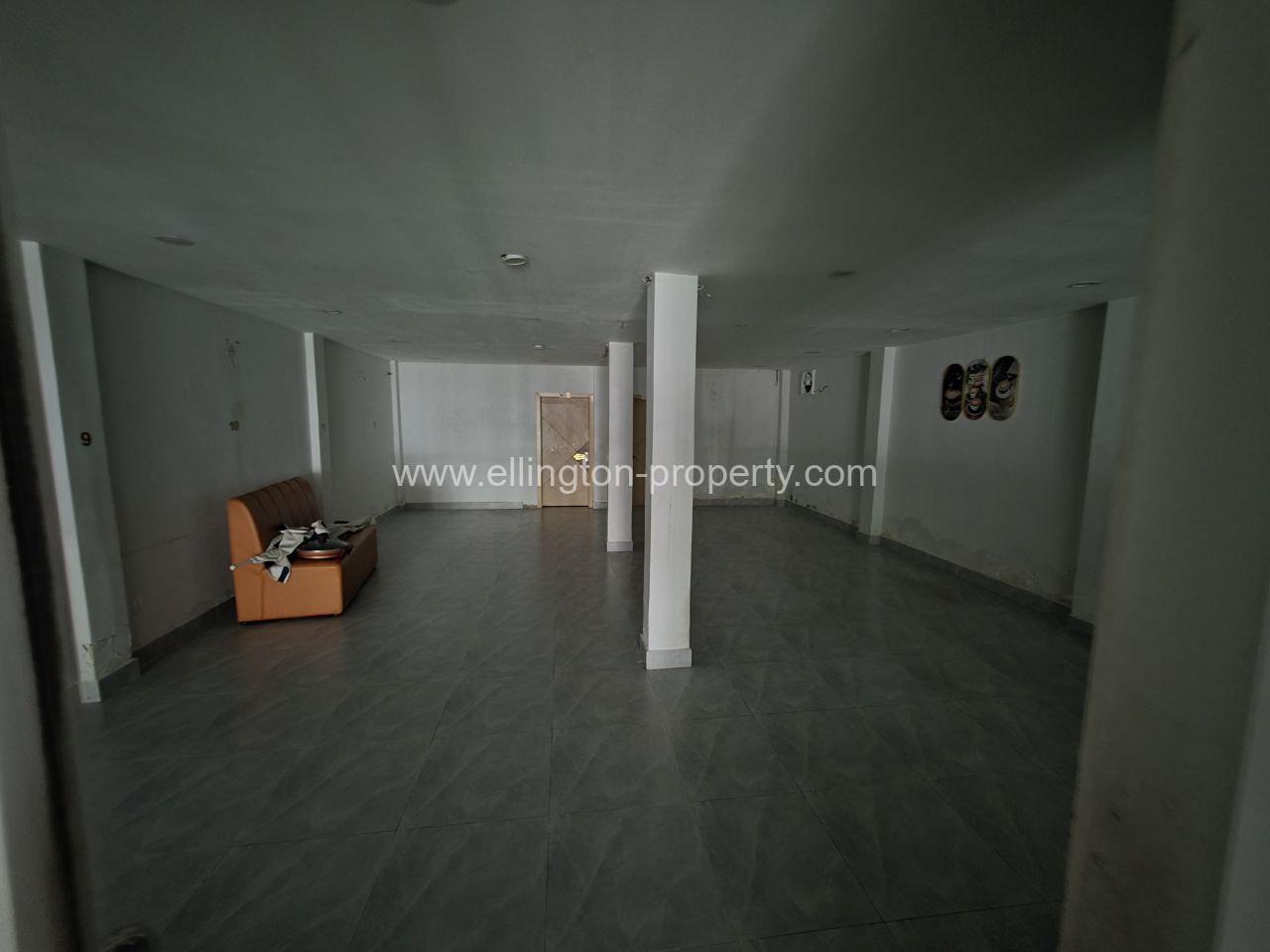 Shop House For Rent In Bkk1 - Ellington Property