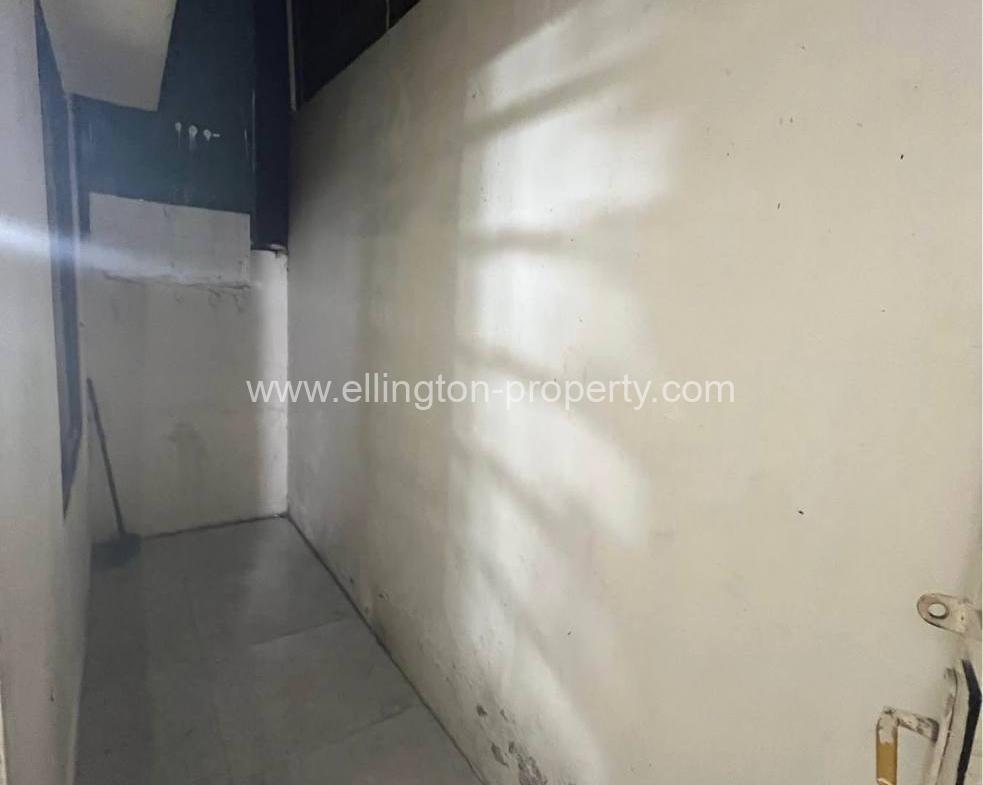 Shophouse For Rent At Tuol Tumpung - Ellington Property