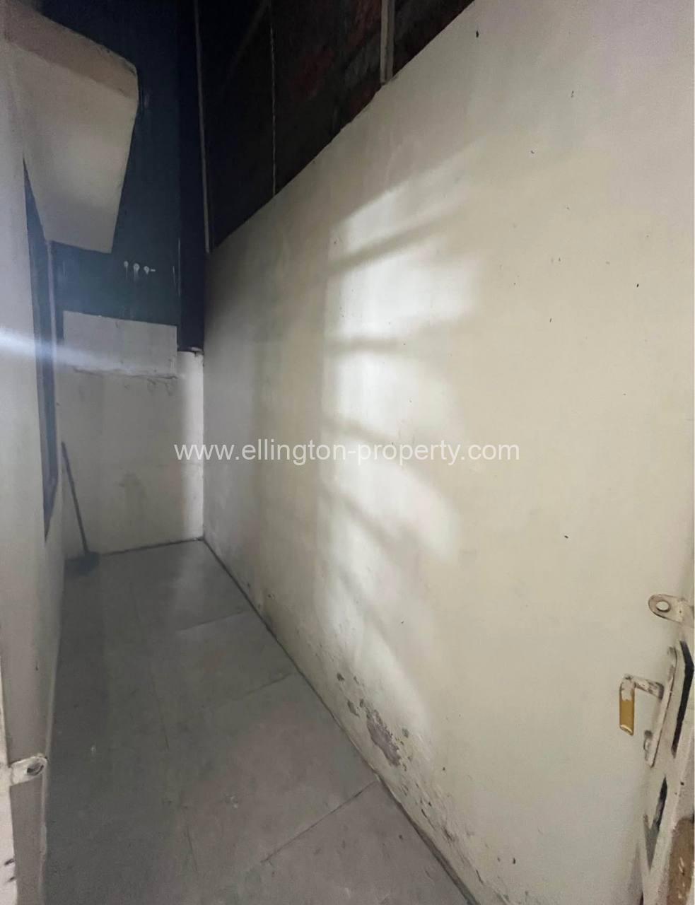Shophouse For Rent At Tuol Tumpung - Ellington Property