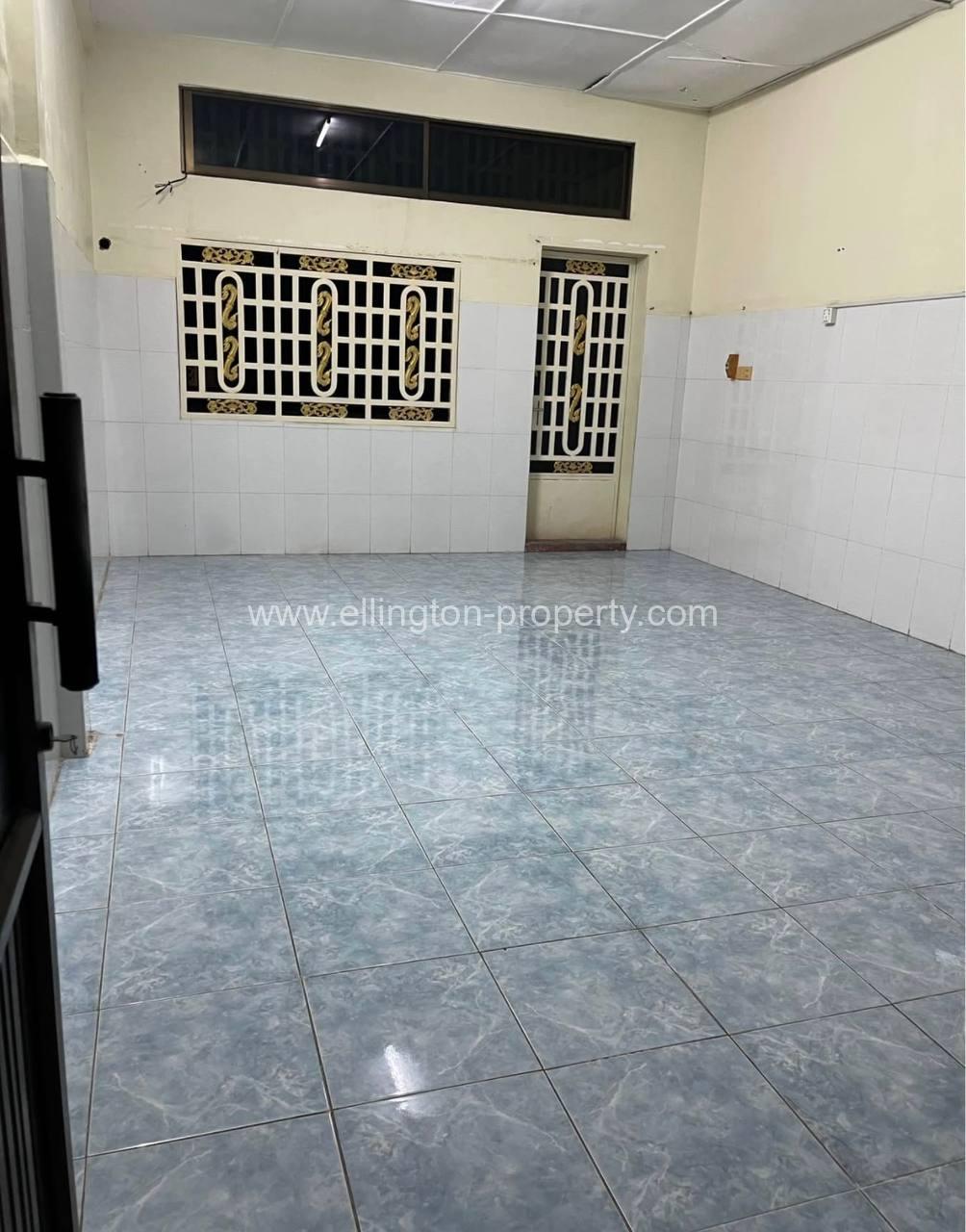 Shophouse For Rent At Tuol Tumpung - Ellington Property