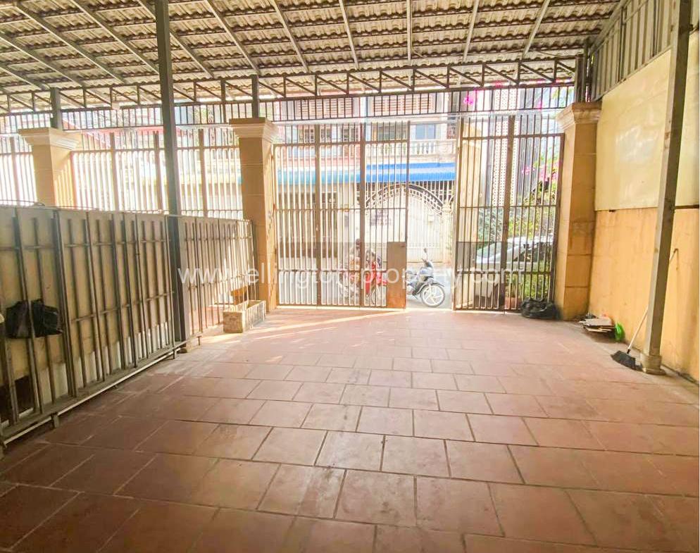 Shophouse For Rent In Toul Tum Pung - Ellington Property