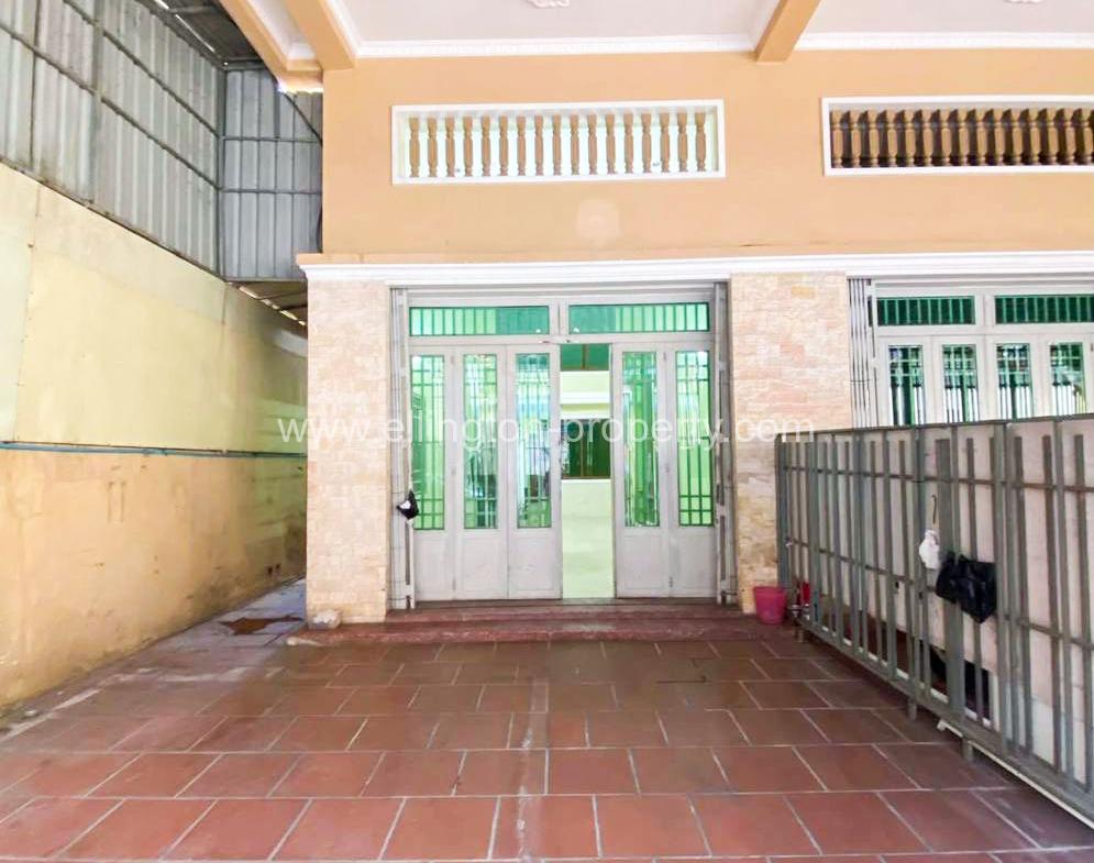 Shophouse For Rent In Toul Tum Pung - Ellington Property