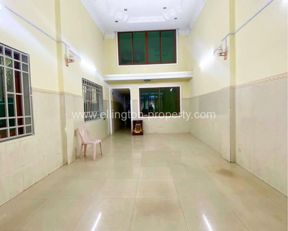 Shophouse For Rent In Toul Tum Pung - Ellington Property