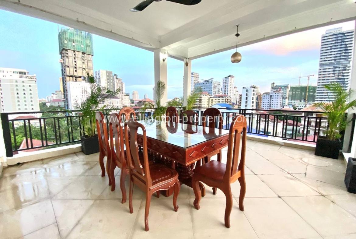 Penthouse With 4 Bedrooms Fully Furnished For Rent - Ellington Property