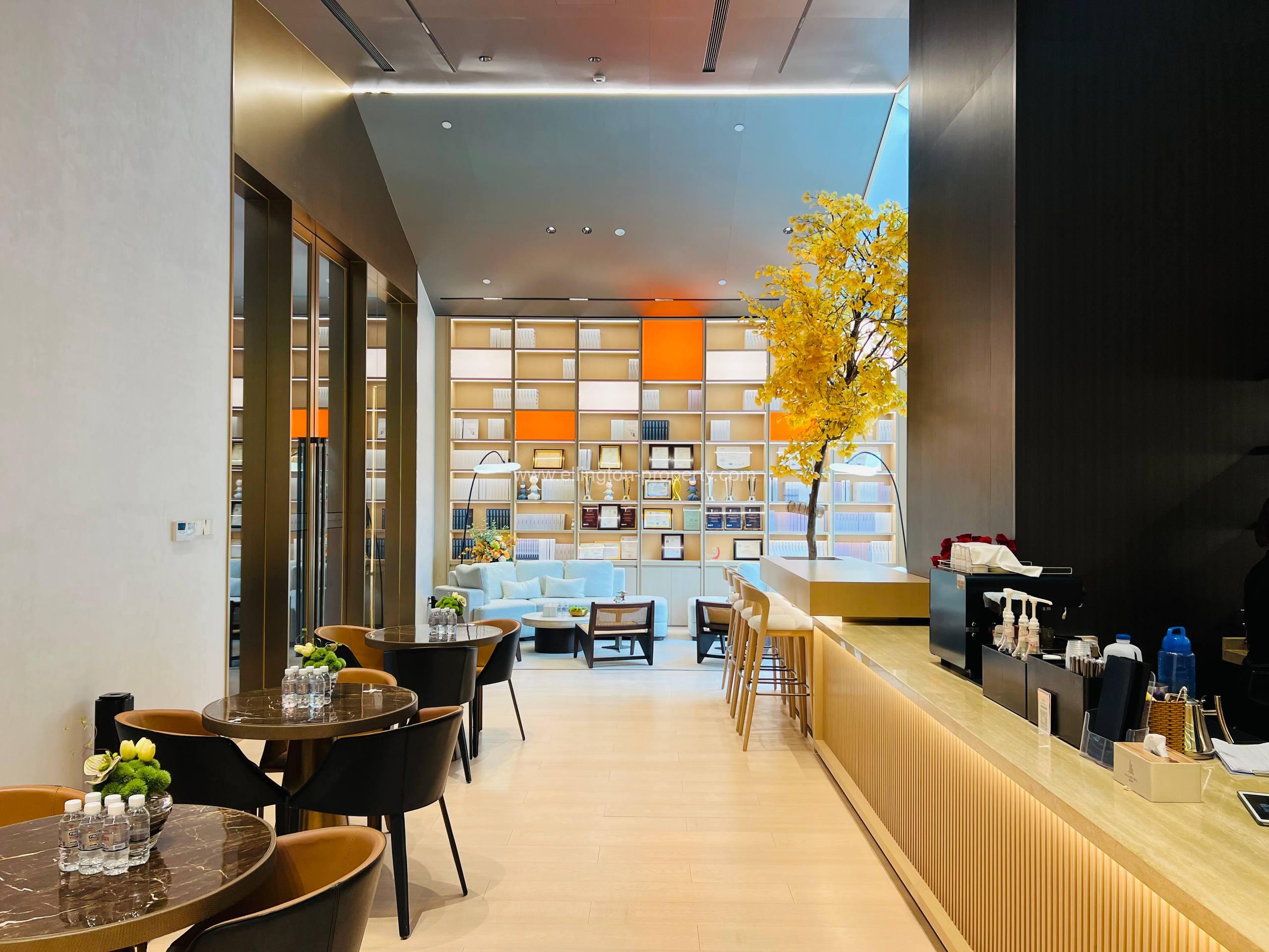 2 Bedrooms For Rent In Le Condé Bkk1 - Ellington Property