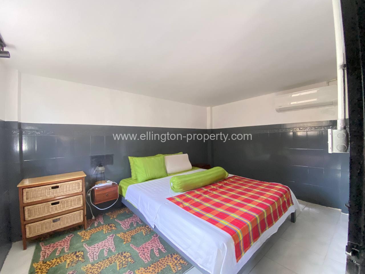 2 Bedrooms Renovated House For Sale - Ellington Property