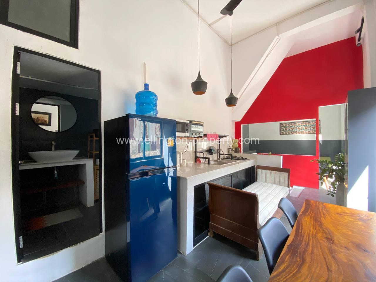 2 Bedrooms Renovated House For Sale - Ellington Property